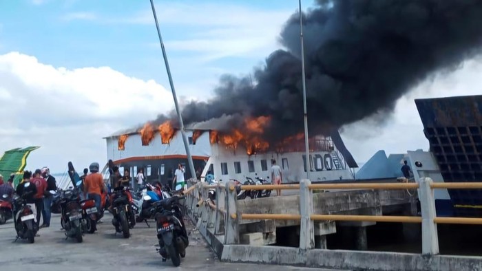 Kapal Roro Terbakar di Bengkalis, Tidak Ada Korban Jiwa